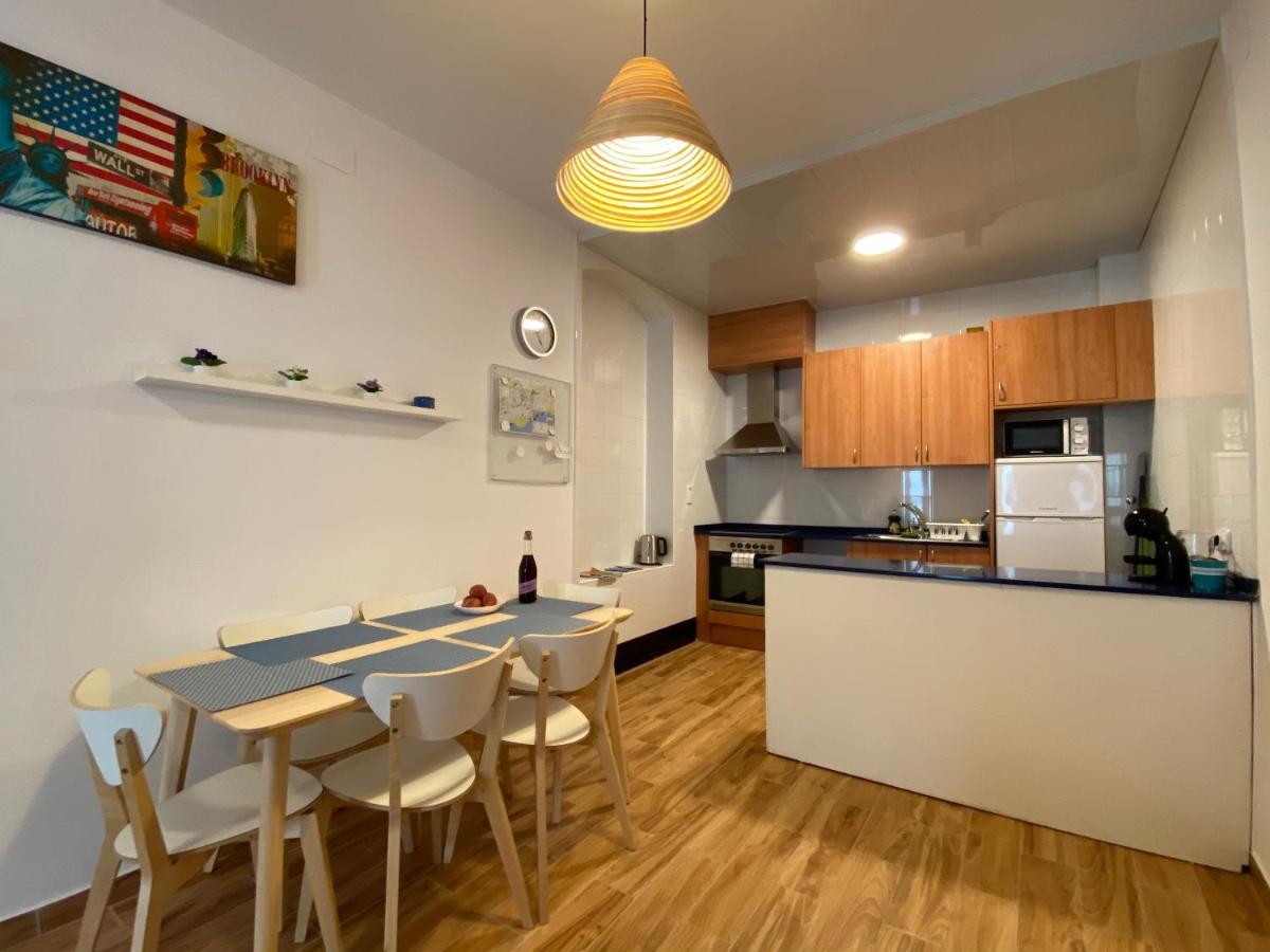 Apartments Sant Lluis Center, 2 Min Walk From The Sea Lloret de Mar Luaran gambar