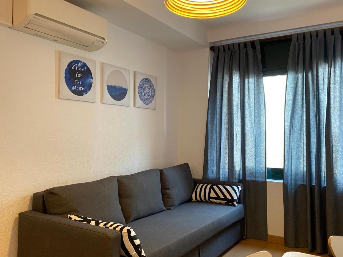 Apartments Sant Lluis Center, 2 Min Walk From The Sea Lloret de Mar Luaran gambar
