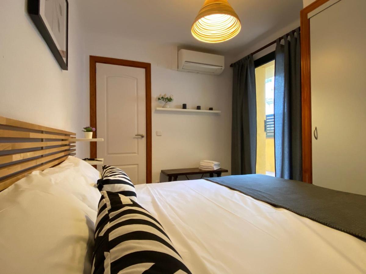 Apartments Sant Lluis Center, 2 Min Walk From The Sea Lloret de Mar Luaran gambar